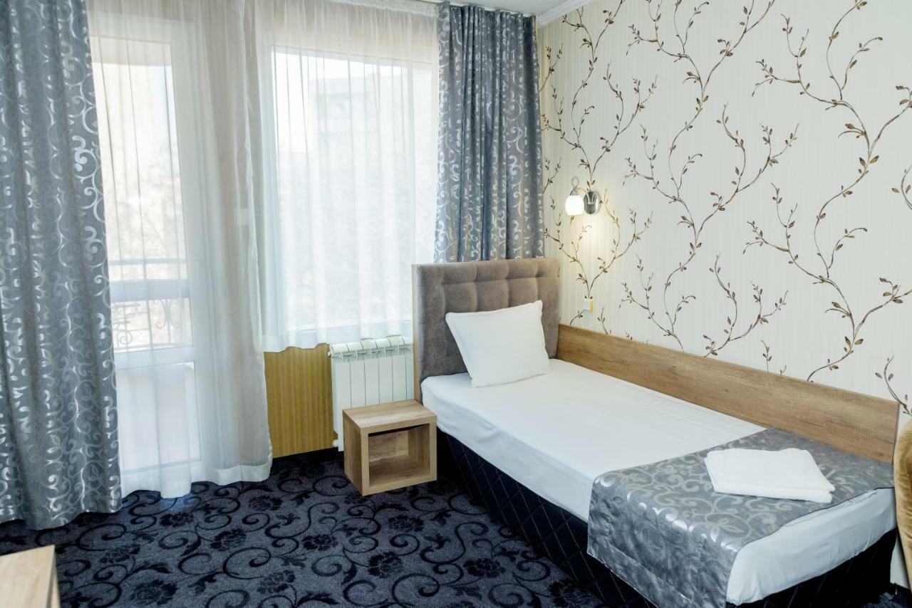 Family Hotel Prestige Burgas Luaran gambar