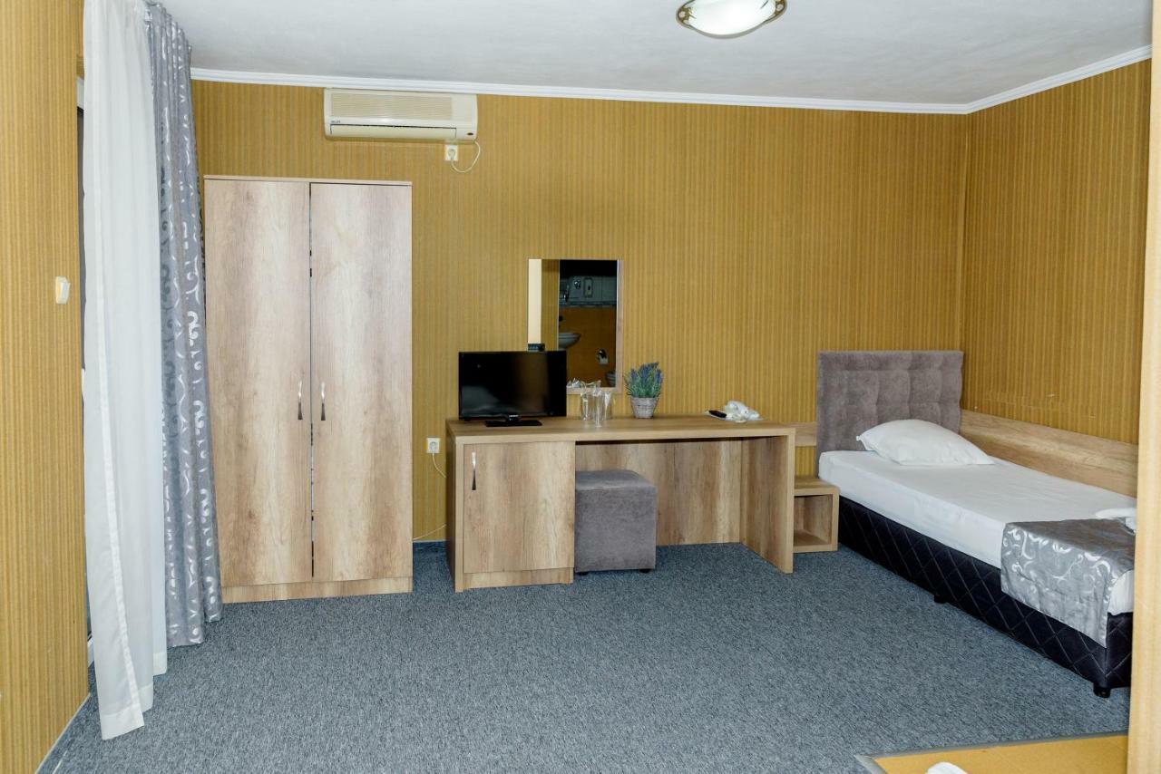 Family Hotel Prestige Burgas Luaran gambar