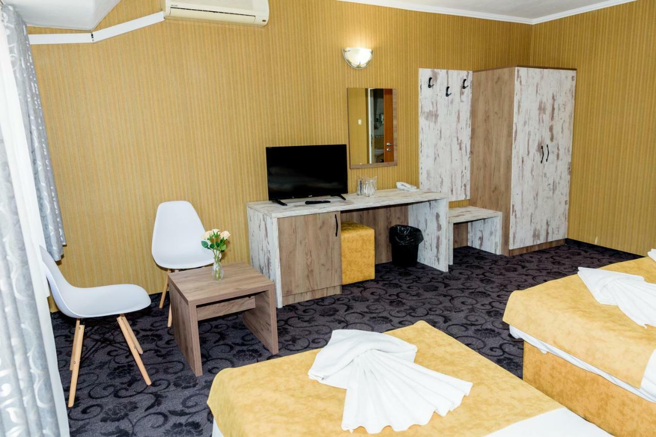 Family Hotel Prestige Burgas Luaran gambar